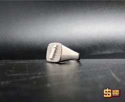 Nhẫn Chữ Cái Mặt Vuông
